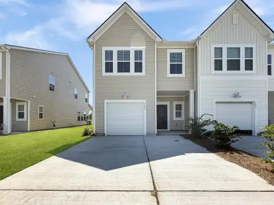 New construction Townhouse house 784 Ridgley Dr, Summerville, SC 29486 - image