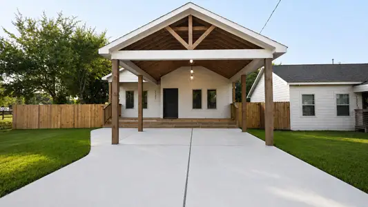 New construction Single-Family house 7321 Elbert St, Houston, TX 77028 - image