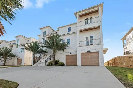New construction Single-Family house 426 81St St, Galveston, TX 77554 - image