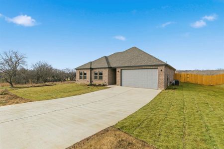 New construction Single-Family house 502 Cumberland Trl, Bridgeport, TX 76458 - image