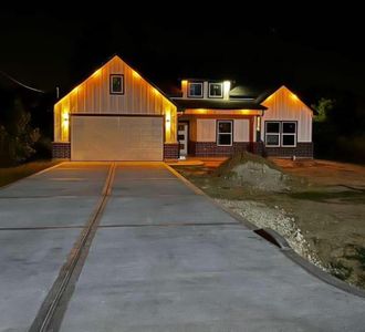 New construction Single-Family house 114 County Rd 3543, Cleveland, TX 77327 - image