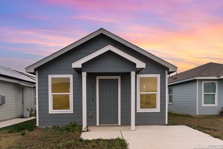 New construction Single-Family house 14330 Llama Pl, San Antonio, TX 78252 Alta- photo 3 3