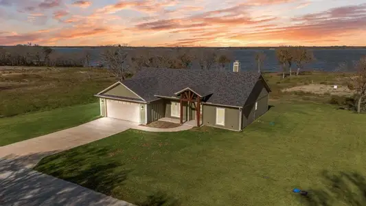 New construction Single-Family house 305 Caro Dr, West Tawakoni, TX 75474 - image