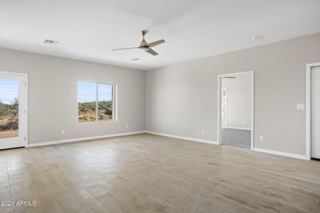 10-web-or-mls-16621-e-desert-vista-trail