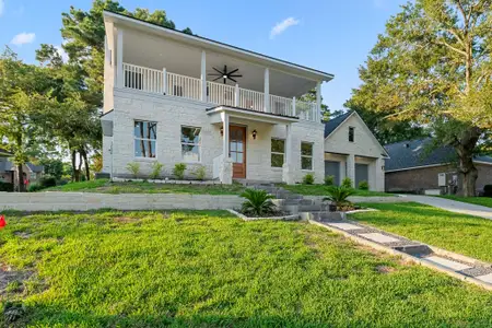 New construction Single-Family house 240 Sarasota Cir S, Montgomery, TX 77356 - image