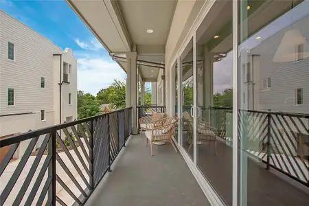 New construction Single-Family house 1029 Mobile St, Dallas, TX 75208 null- photo 0