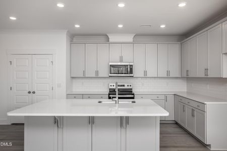 New construction Single-Family house 701 Highview Dr, Benson, NC 27504 plan Ellerbe - image 9