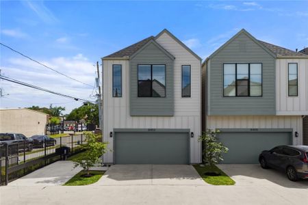 New construction Single-Family house 8415 Pech Landing Dr, Houston, TX 77055 - image