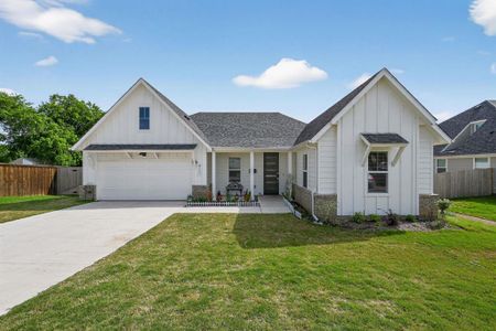 New construction Single-Family house 411 W Harwood Rd, Euless, TX 76039 - image