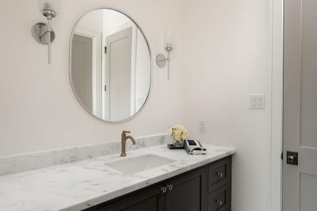 New construction Single-Family house 1411 Thornton Rd, Houston, TX 77018 - image 12