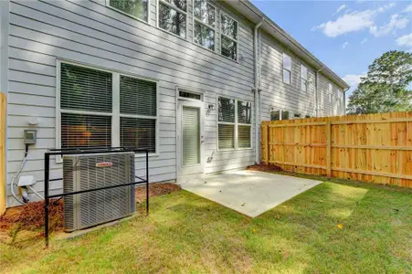 New construction Townhouse house 2702 Ne Almand Ln, Conyers, GA 30013 Crofton- photo 1 1