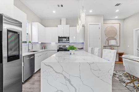 New construction Single-Family house 851 Prosper St, Houston, TX 77088 - image 7