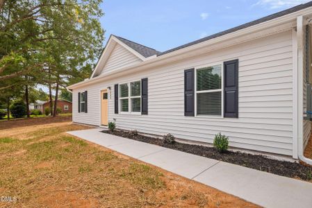 New construction Single-Family house 305 W Barden St, Roxboro, NC 27573 - image