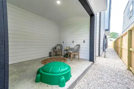 New construction Single-Family house 1511 Euel St, Houston, TX 77009 - image