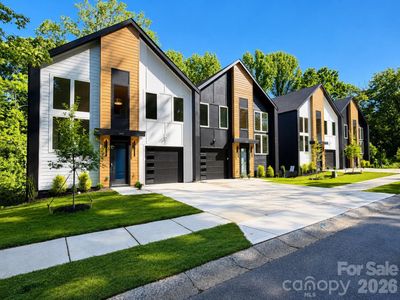 New construction Townhouse house 2418 Crestview Dr, Charlotte, NC 28216 - image