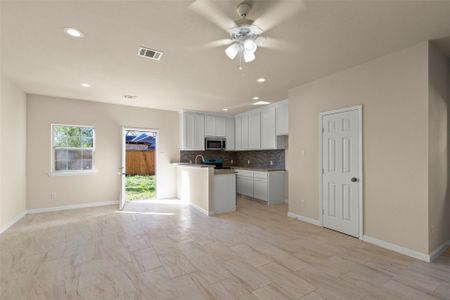 New construction Single-Family house 7750 Ave J, Houston, TX 77012 - image