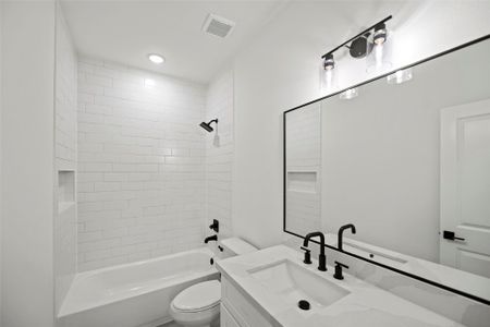 New construction Single-Family house 870 W Little York Rd, Unit C, Houston, TX 77091 - image 10