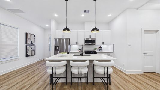 New construction Single-Family house 2726 Reynolds St, Houston, TX 77009 - image 13