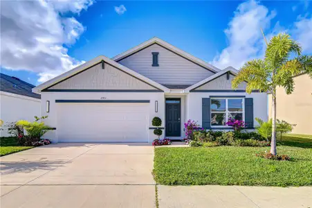 New construction Single-Family house 2763 Widewater Wy, Zephyrhills, FL 33541 - image