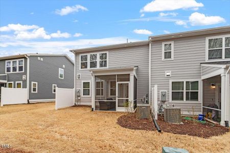 New construction Townhouse house 193 Millennium Dr, Pittsboro, NC 27312 null- photo 3 3