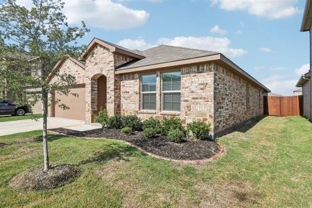 New construction Single-Family house 16621 Friesland Ln, Fort Worth, TX 76247 plan Kingston - image