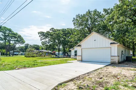 New construction Single-Family house 110 Red Oak Dr, Payne Springs, TX 75156 - image