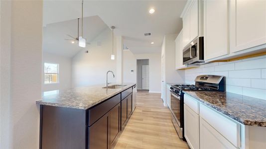 New construction Single-Family house 12128 Alydar Dr, Willis, TX 77318 plan Cypress - image 9