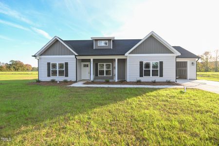 New construction Single-Family house 400 S Eastwood Drive, Benson, NC 27504 - photo 0