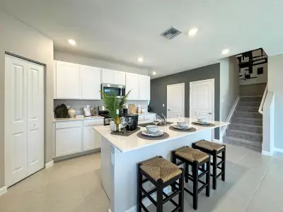 New construction Single-Family house 5987 Nw Pickering Dr, Port St. Lucie, FL 34987 - image