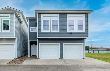 New construction Townhouse house 18832 Elegance Ave, Spring, TX 77379 null- photo 0