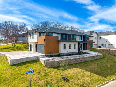 New construction Single-Family house 6301 Tiffany Oaks Ln, Arlington, TX 76016 - image