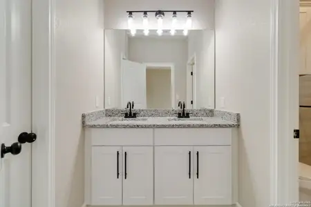 New construction Single-Family house 127 Hopi, San Antonio, TX 78211 - image