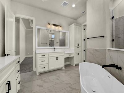 New construction Single-Family house 124 Desperado Wy, Weatherford, TX 76020 - image 12