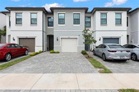 New construction Townhouse house 2137 N Appleton Cir N, Oakland Park, FL 33309 null- photo 0