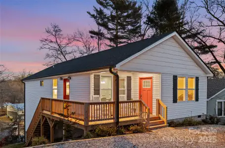 New construction Single-Family house 95 Eastabrook Ave, Brevard, NC 28712 - image