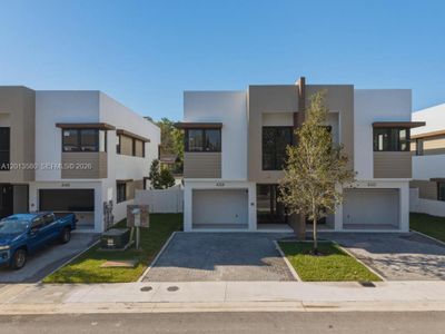 New construction Townhouse house 4120 S Oak Pl, Dania Beach, FL 33314 - image