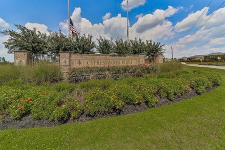 Located in Humble, TX, named after one of the area’s first settlers, Pleasant Smith “Plez” Humble, Cypresswood Point sits just off Cypresswood Drive, north of F.M. 1960. Humble, whose motto is “where people make a difference,” is a quiet suburb of bustling, nearby Houston.