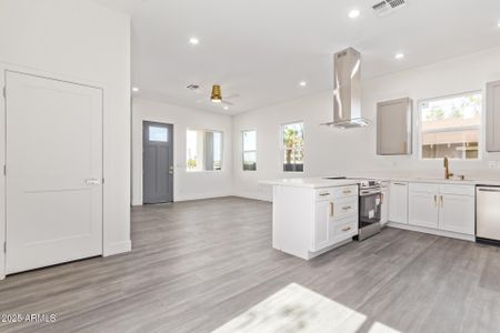 New construction Single-Family house 1913 W Adams St, Phoenix, AZ 85009 null- photo 19 19