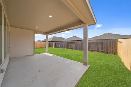 New construction Single-Family house 21713 Southern Valley Ln, New Caney, TX 77357 plan Rowan Harrington Trails Cornerstone I Series - image 17