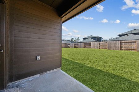 New construction Single-Family house 31303 Kingsley Pines Dr, Huffman, TX 77336 - image 3