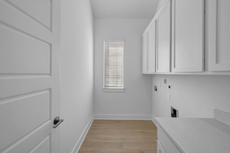 New construction Single-Family house 9912 Cavelier Canyon Ct, Montgomery, TX 77316 plan 16598 Gaines Glen Lane - image 17