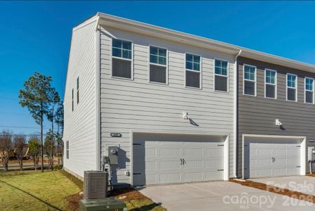New construction Townhouse house 499 Shasta St, Unit 5206, Gastonia, NC 28052 - image 3