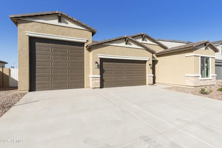 New construction Single-Family house 4946 W Weeping Willow Wy, Laveen, AZ 85339 null- photo 2 2