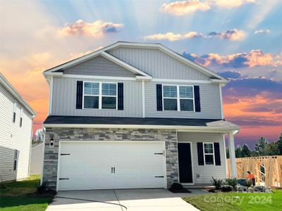 New construction Single-Family house 8205 Stonemere Lane, Charlotte, NC 28215 - photo 0