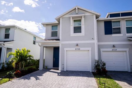 New construction Townhouse house 5735 Se Edgewater Cir, Stuart, FL 34997 - image