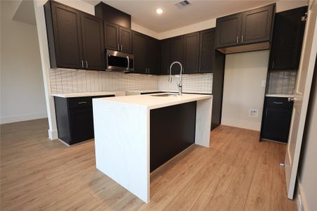 New construction Single-Family house 3216 Mansfield St, Unit 5904, Houston, TX 77091 - image 7