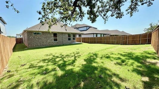 New construction Single-Family house 2704 Starling St, Denton, TX 76205 plan LARK - image