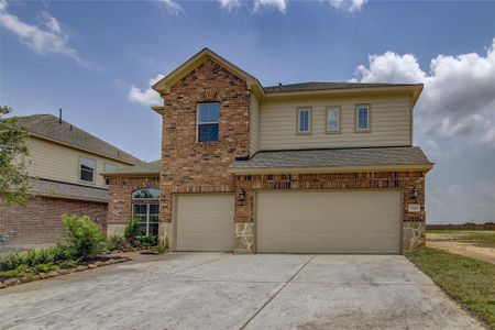 New construction Single-Family house 1021 Comal Trail, Dayton, TX 77535 - photo 0