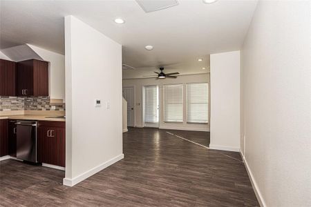 Nice sized dining area just off the kitchen