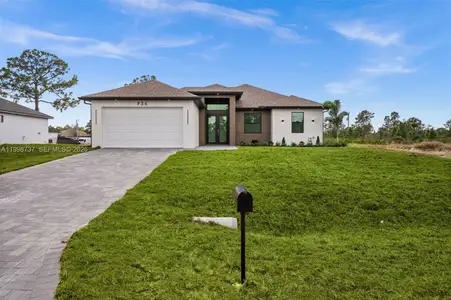 New construction Single-Family house 936 Bolivia Dr, Lehigh Acres, FL 33974 - image